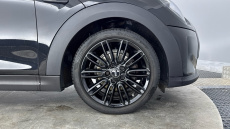 MINI Hatchback 1.5 Cooper Exclusive 3dr Auto Petrol Hatchback